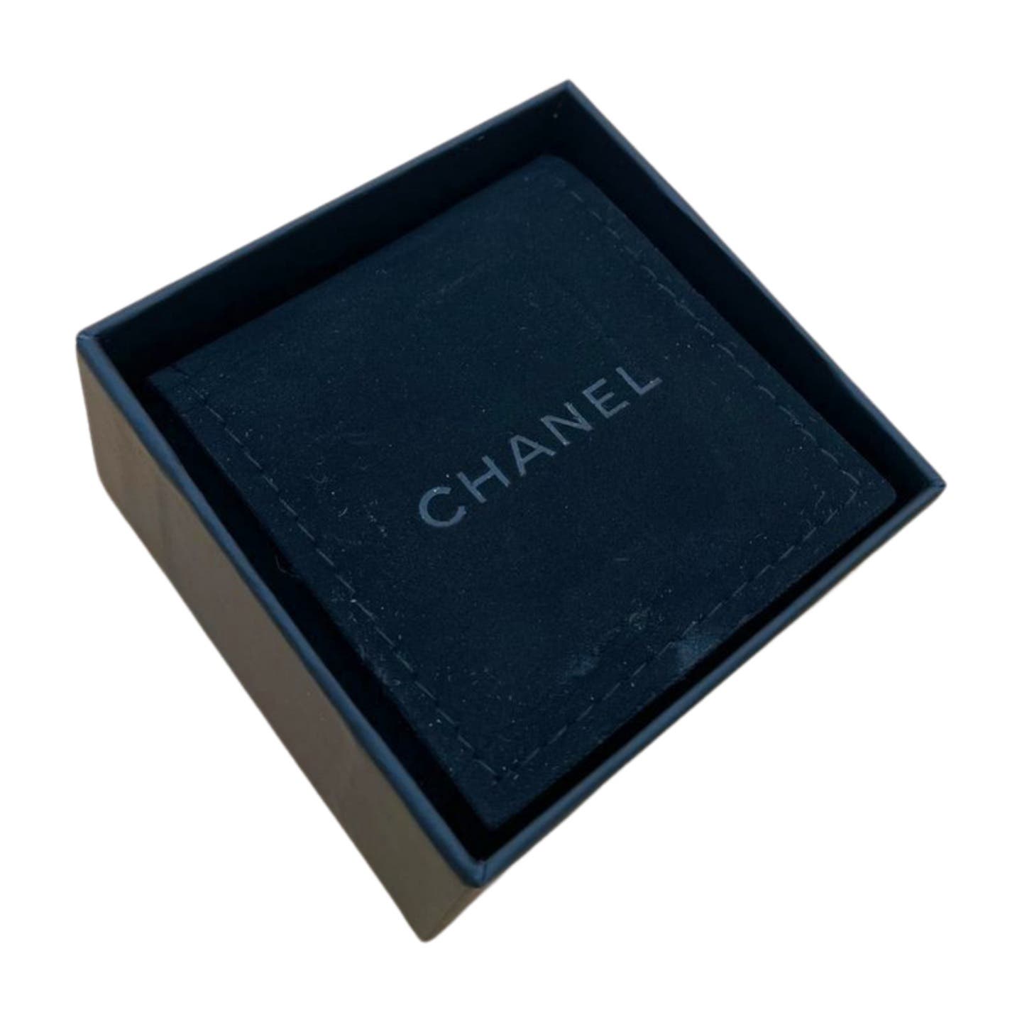 Chanel 1982 CC Logo Necklace - Le Look
