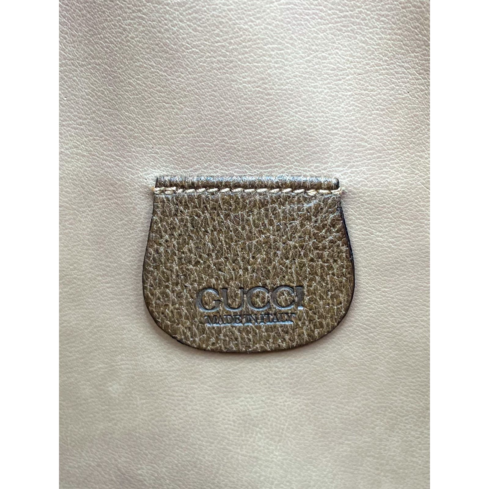 Gucci GG Clutch - Le Look