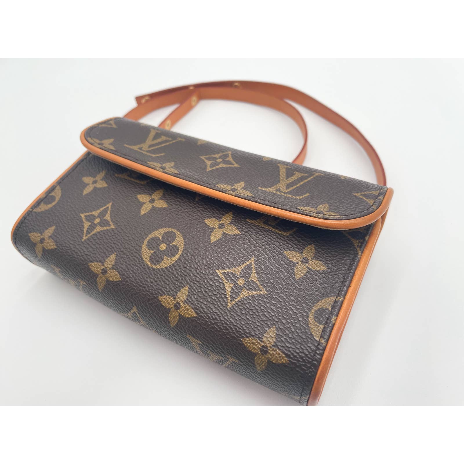 Louis Vuitton Florentine Belt Bag - Le Look