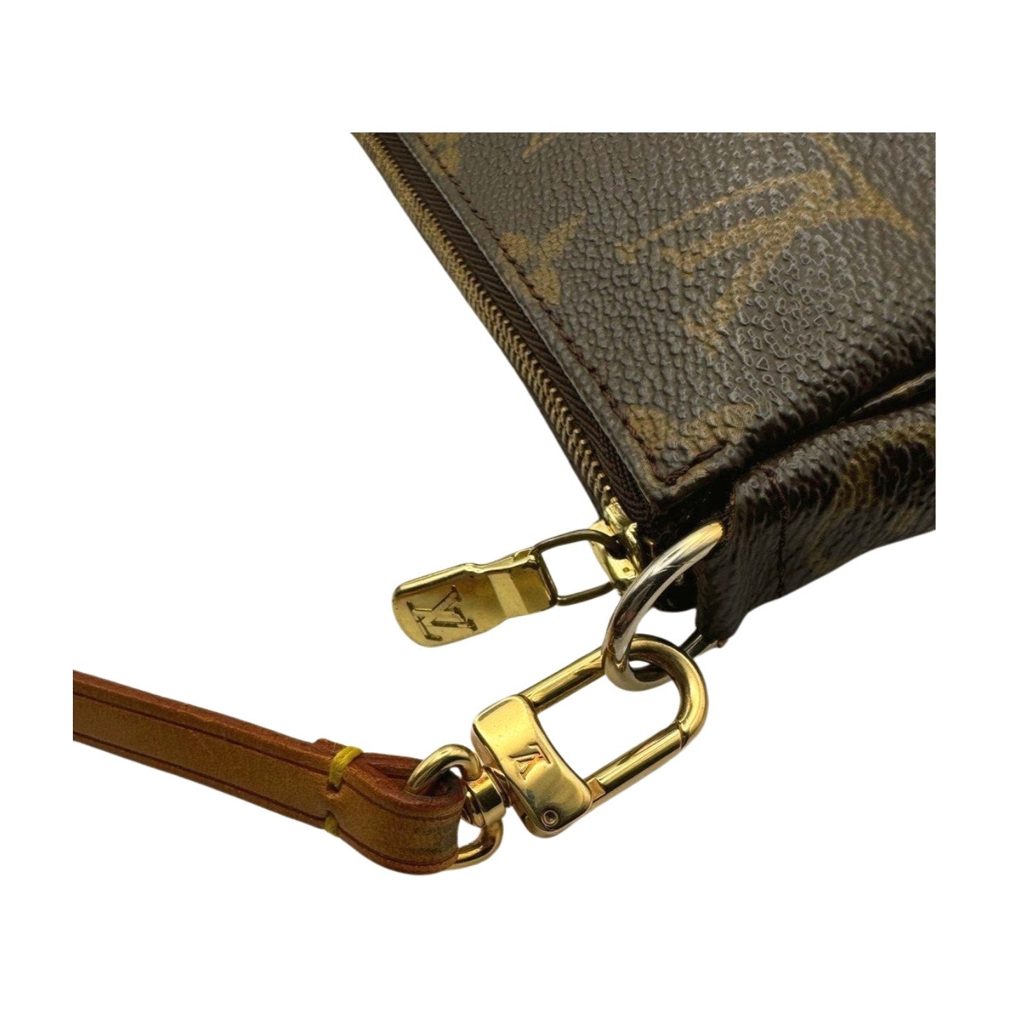 Louis Vuitton Pochette Accessoires - Le Look