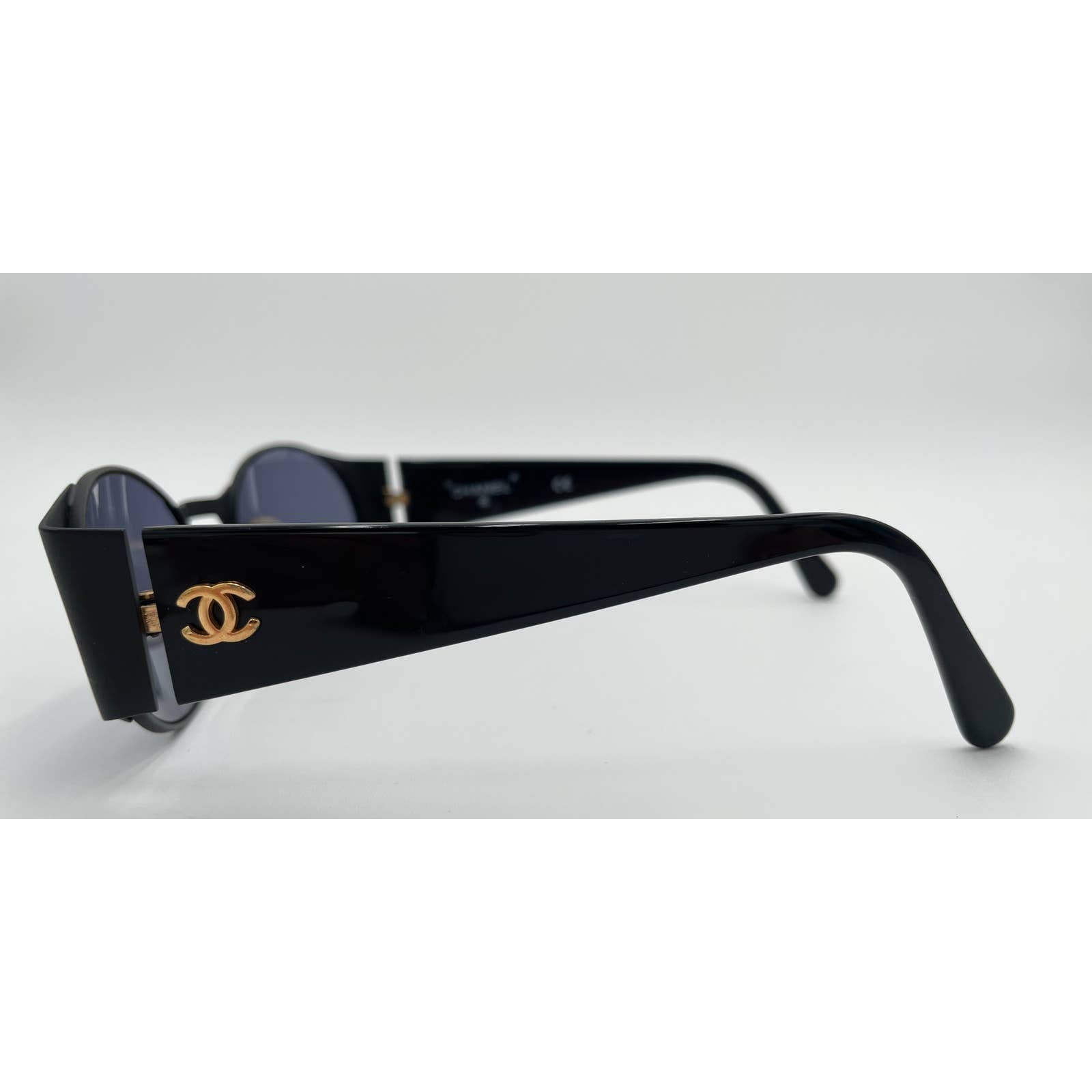 Chanel Black Oval 90s Sunglasses - Le Look